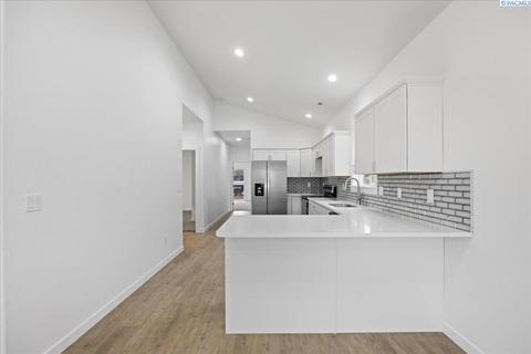 808 S 5th Ave, Pasco, WA 99301 photo 11