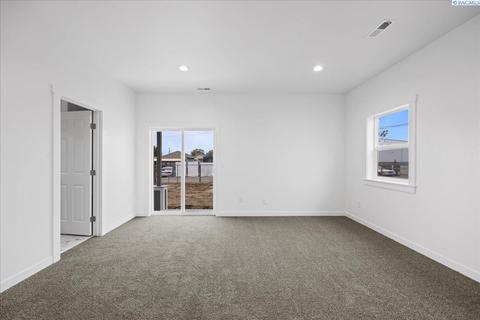 808 S 5th Ave, Pasco, WA 99301 photo 17