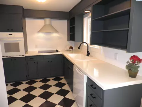304 NW True, Pullman, WA 99163 photo 12