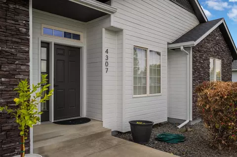 4307 Meadow View Dr, Pasco, WA 99301 photo 3