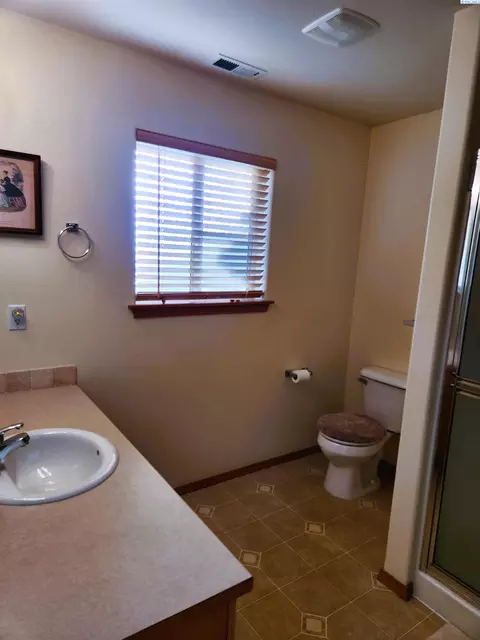 122 Henley Dr, Pasco, WA 99301 photo 12