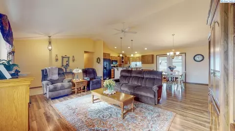 6709 Silvercrest Ct, Pasco, WA 99301 photo 5
