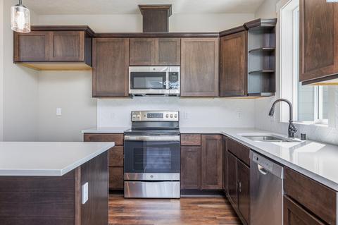 3202 E Helena St, Pasco, WA 99301 photo 1