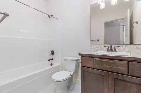 3202 E Helena St, Pasco, WA 99301 photo 17