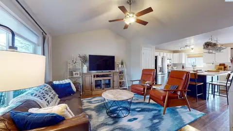 1725 NW Valhalla, Pullman, WA 99163 photo 3