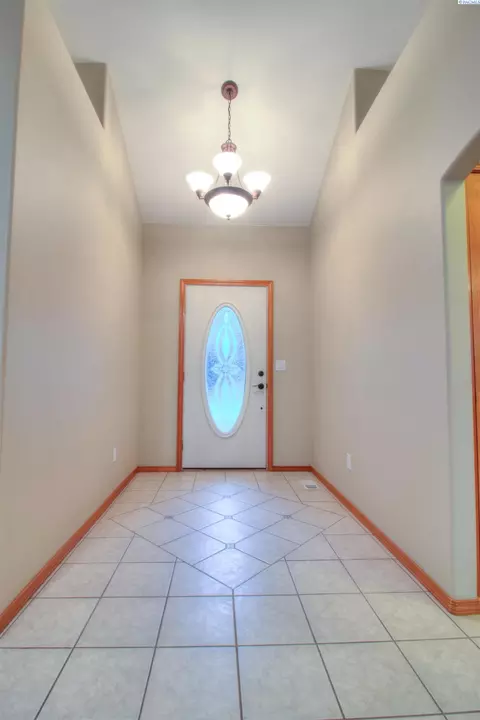 12 Marigold Loop, Pasco, WA 99301 photo 4