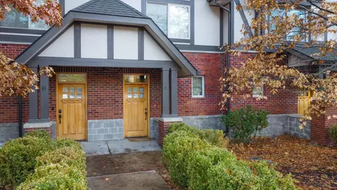 715 NE Oak St #C, Pullman, WA 99163 photo 1