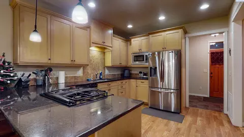 715 NE Oak St #C, Pullman, WA 99163 photo 2