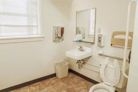 224 N 7th Ave, Pasco, WA 99301 photo 5