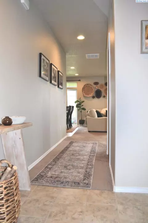600 SW Wheat Ridge Dr, Pullman, WA 99163 photo 5