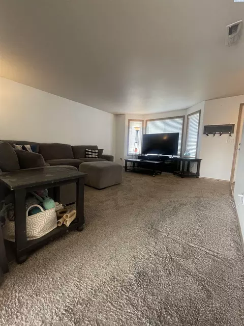9416 Percheron Dr, Pasco, WA 99301 photo 8