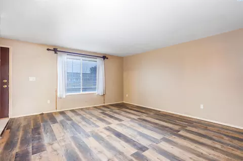 6312 Dodger Dr, Pasco, WA 99301 photo 2