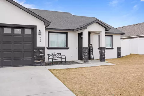 828 N Beech Ave, Pasco, WA 99301 photo 4