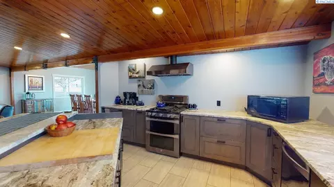 1630 SW View Dr, Pullman, WA 99163 photo 8