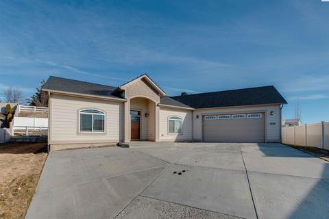 1230 SW Hannah St, Pullman, WA 99163 photo 1