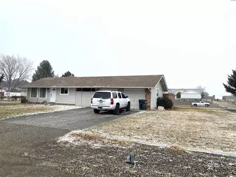 5421 W Richardson, Pasco, WA 99301 photo 1