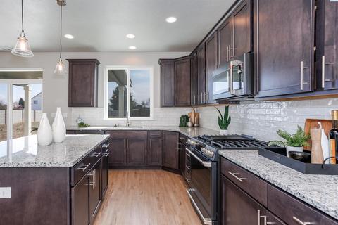 5608 W Ruby St, Pasco, WA 99301 photo 5
