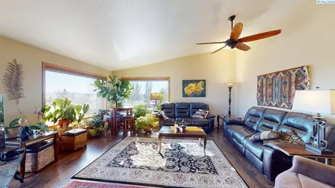 2315 NW Turner, Pullman, WA 99163 photo 3