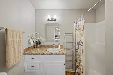 1744 N 14th Ave, Pasco, WA 99301 photo 5