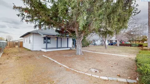 1015 S 6th Ave, Pasco, WA 99301 photo 1