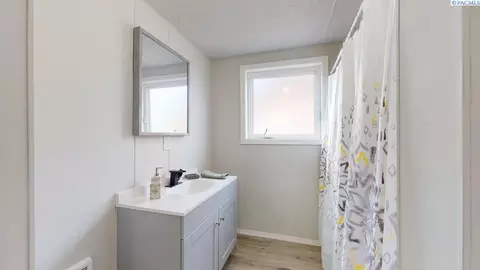 1015 S 6th Ave, Pasco, WA 99301 photo 14