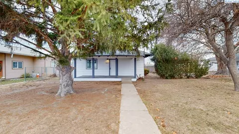 1015 S 6th Ave, Pasco, WA 99301 photo 2