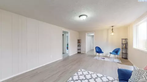 1015 S 6th Ave, Pasco, WA 99301 photo 4