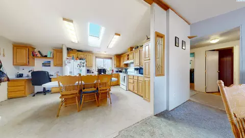 320 E Blf, Palouse, WA 99161 photo 3