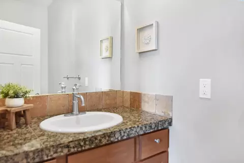1275 SW Big Sky Ct, Pullman, WA 99163 photo 3