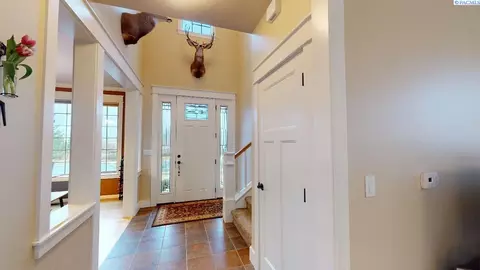1760 SW Casey Ct, Pullman, WA 99163 photo 2