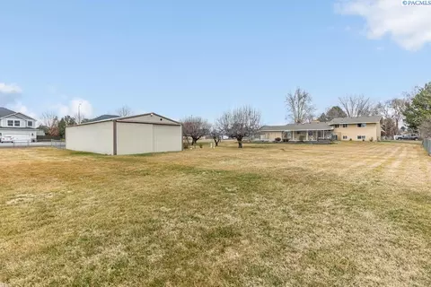 10304 Maple Dr, Pasco, WA 99301 photo 12
