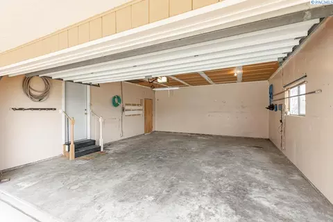 10304 Maple Dr, Pasco, WA 99301 photo 8