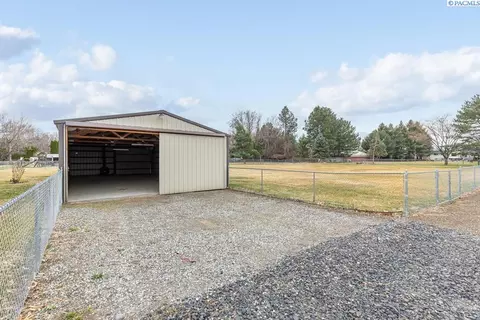 10304 Maple Dr, Pasco, WA 99301 photo 6