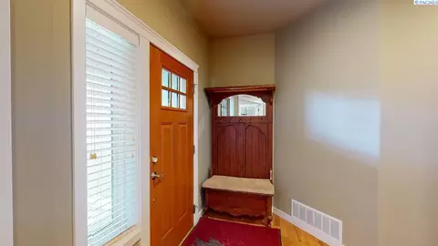 1220 SW Hannah St, Pullman, WA 99163 photo 3