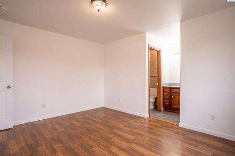 2411 E George St, Pasco, WA 99301 photo 17