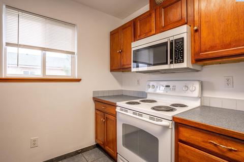 2411 E George St, Pasco, WA 99301 photo 10