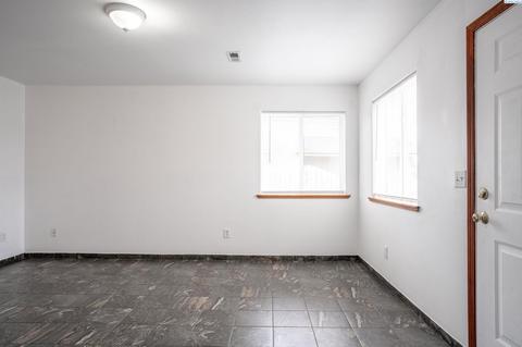 2411 E George St, Pasco, WA 99301 photo 5
