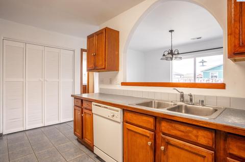 2411 E George St, Pasco, WA 99301 photo 11