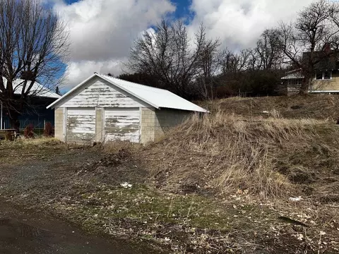 12 E 4th St, Thornton, WA 99176 photo 49