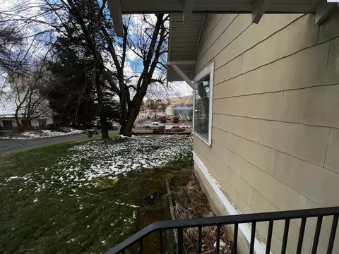 12 E 4th St, Thornton, WA 99176 photo 6