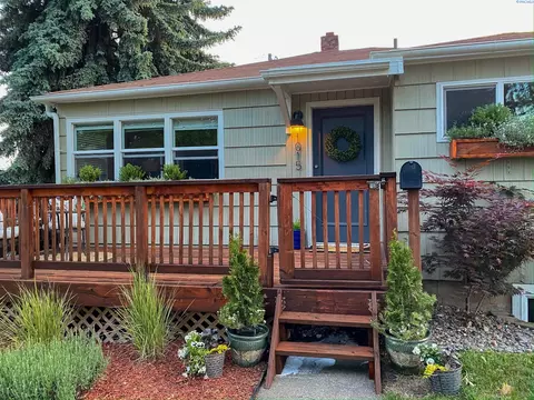 1015 NW Charlotte, Pullman, WA 99163 photo 3