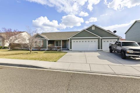 9410 Broughton Dr, Pasco, WA 99301 photo 1