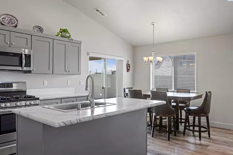 7906 Cassiar Dr, Pasco, WA 99301 photo 7