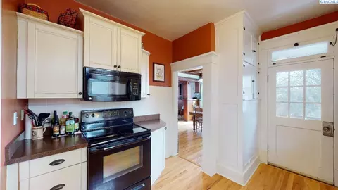 315 W Main St, Pullman, WA 99163 photo 9