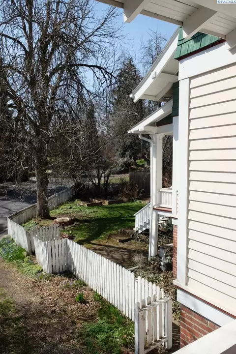 315 W Main St, Pullman, WA 99163 photo 36