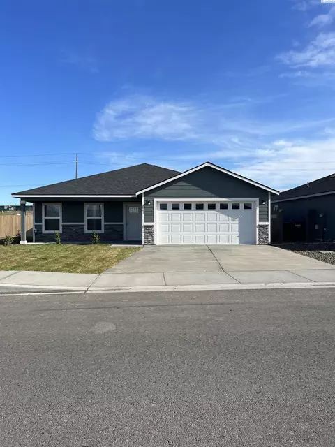 3001 E Helena St, Pasco, WA 99301 photo 1