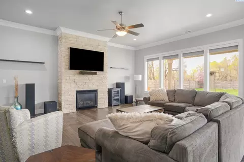 2110 Amy Loop, Pasco, WA 99301 photo 8
