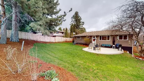 1405 NW Deane St, Pullman, WA 99163 photo 4