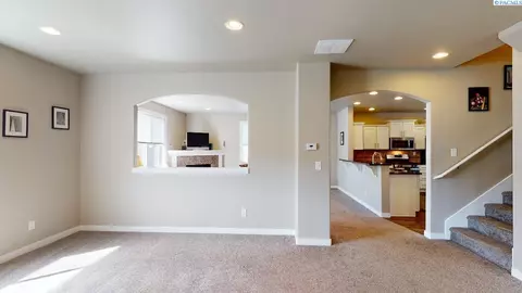 1910 SW Panorama Dr, Pullman, WA 99163 photo 4