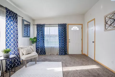 6406 W Argent Rd, Pasco, WA 99301 photo 4